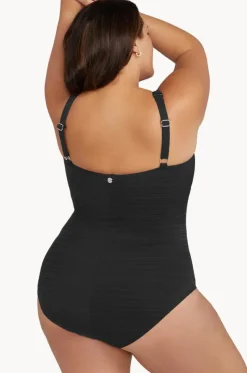 Aria Botticelli One Piece