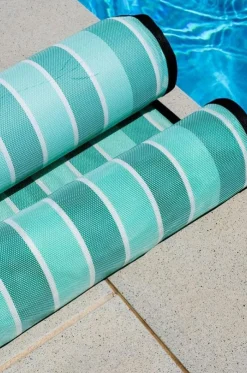Green With Envy Water Hammock