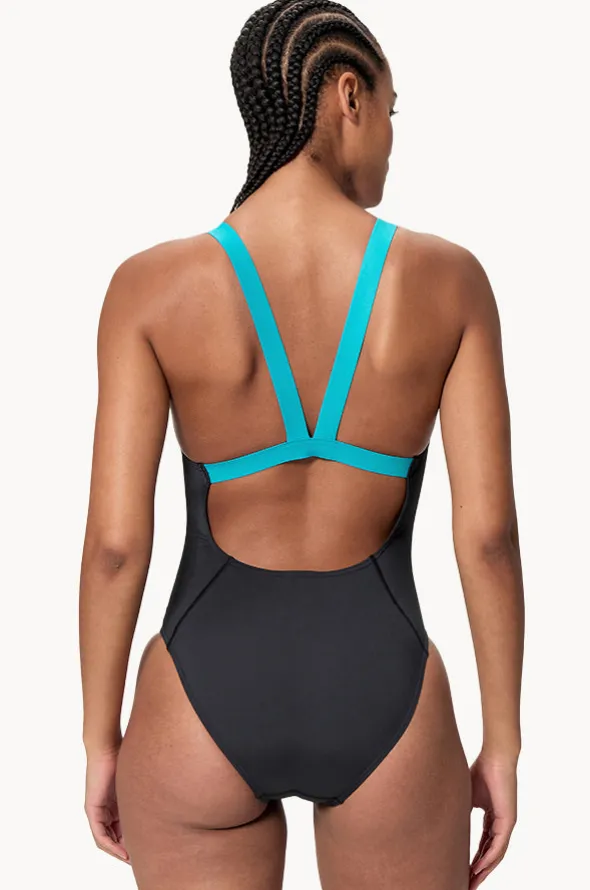 Leaderback One Piece