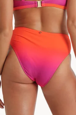Majestic High Rise Leg Pant