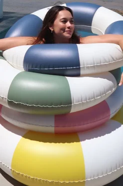 Stripe Slim Tube Pool Ring