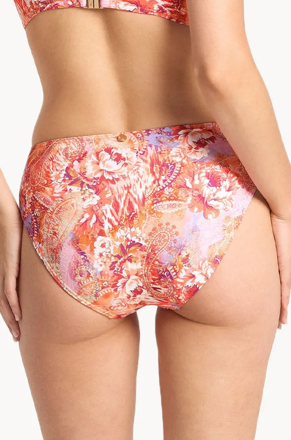 Sundance Ruched Mid Rise Pant